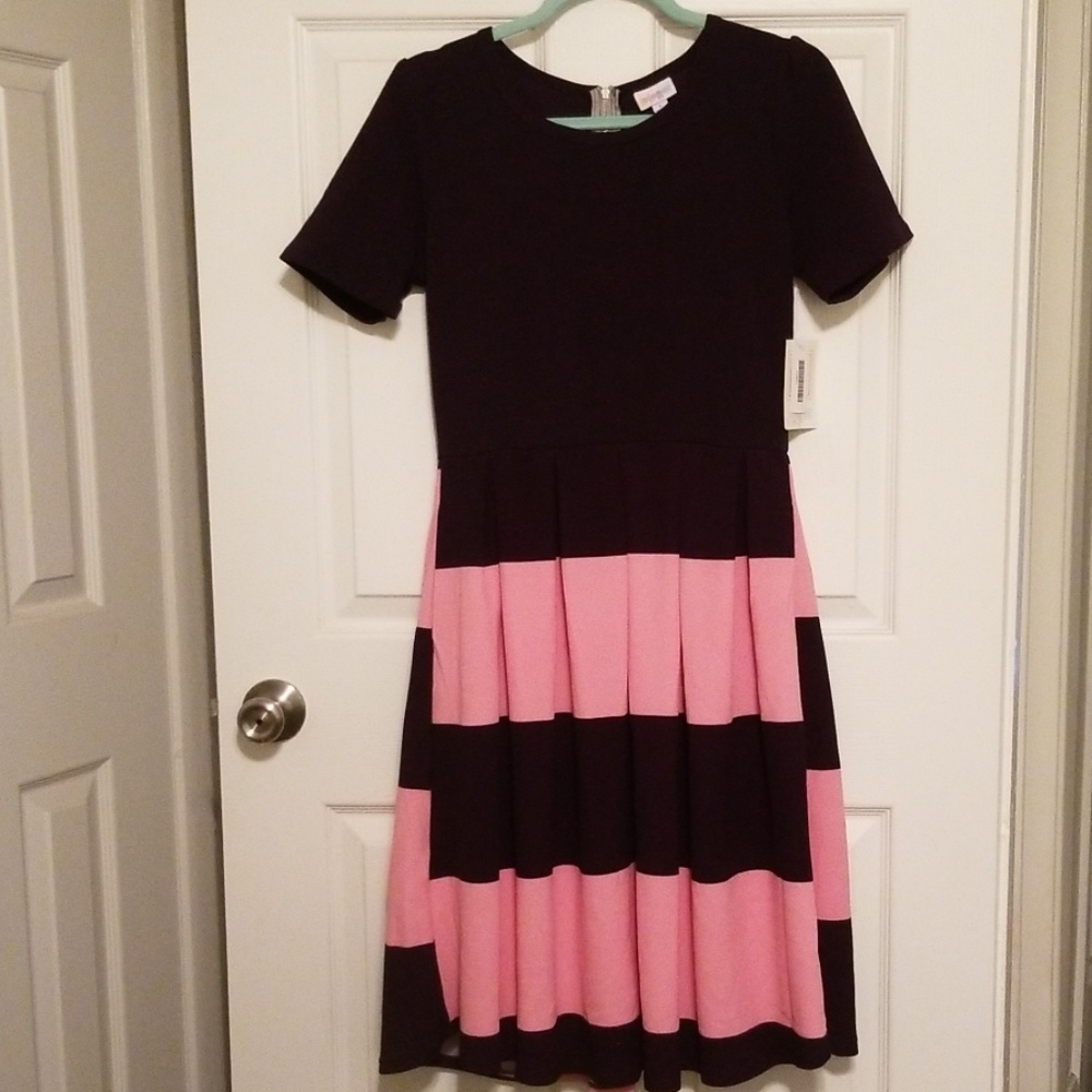 LuLaRoe purple/pink Amelia